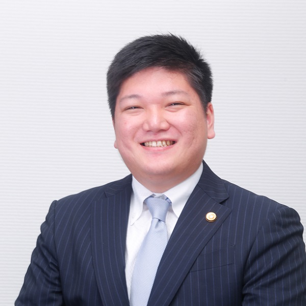弁護士 中尾峻也 弁護士 中尾峻也